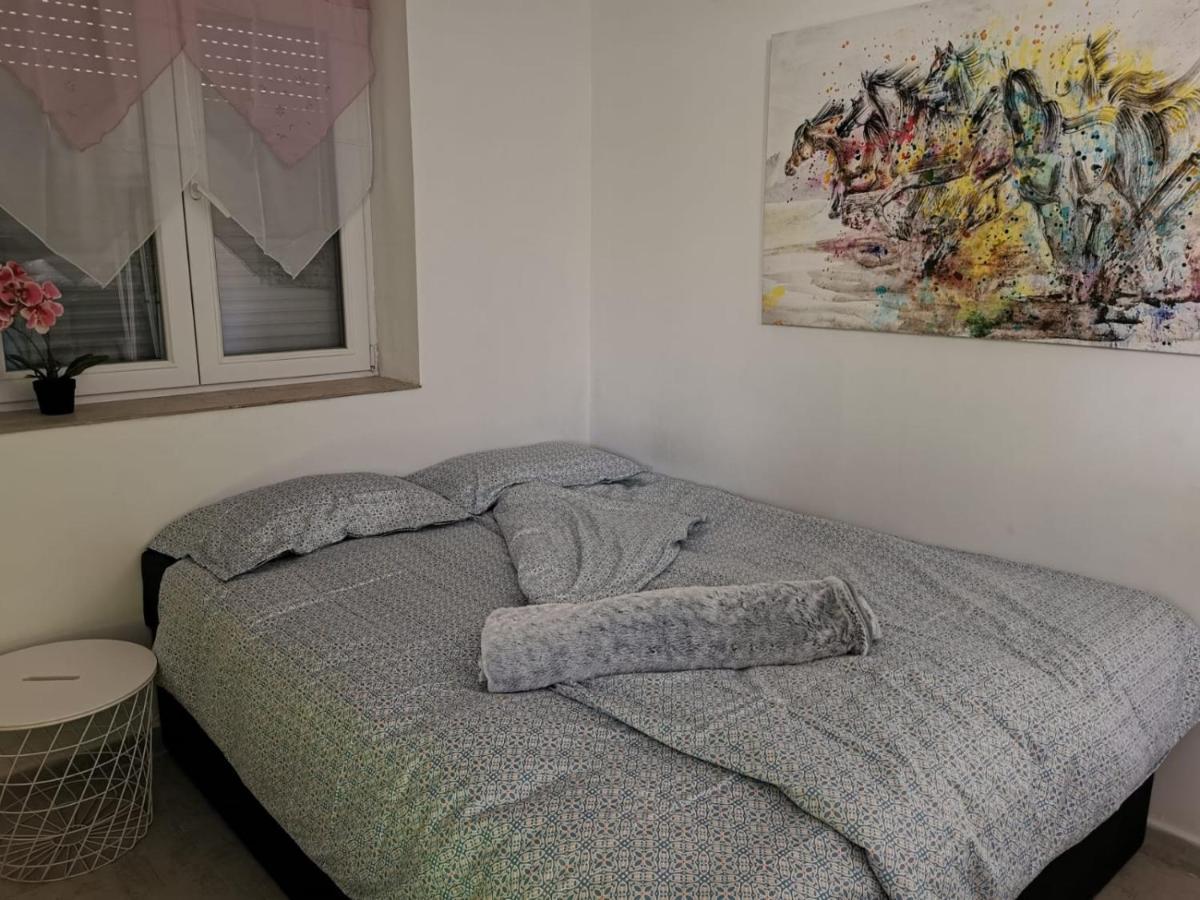 Near Beach Studio Каштела Экстерьер фото